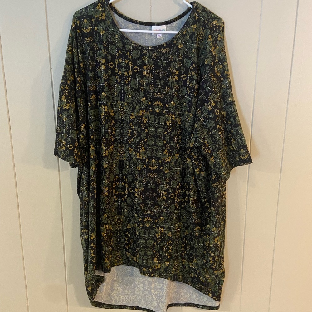Lularoe Irma Top 2x